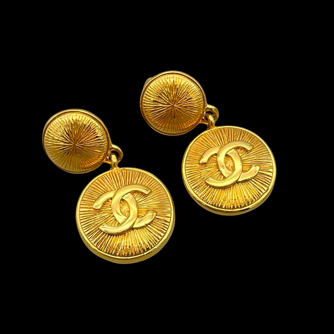 Afar Vintage Pre-owned CHANEL Cocommark Hanging Earring