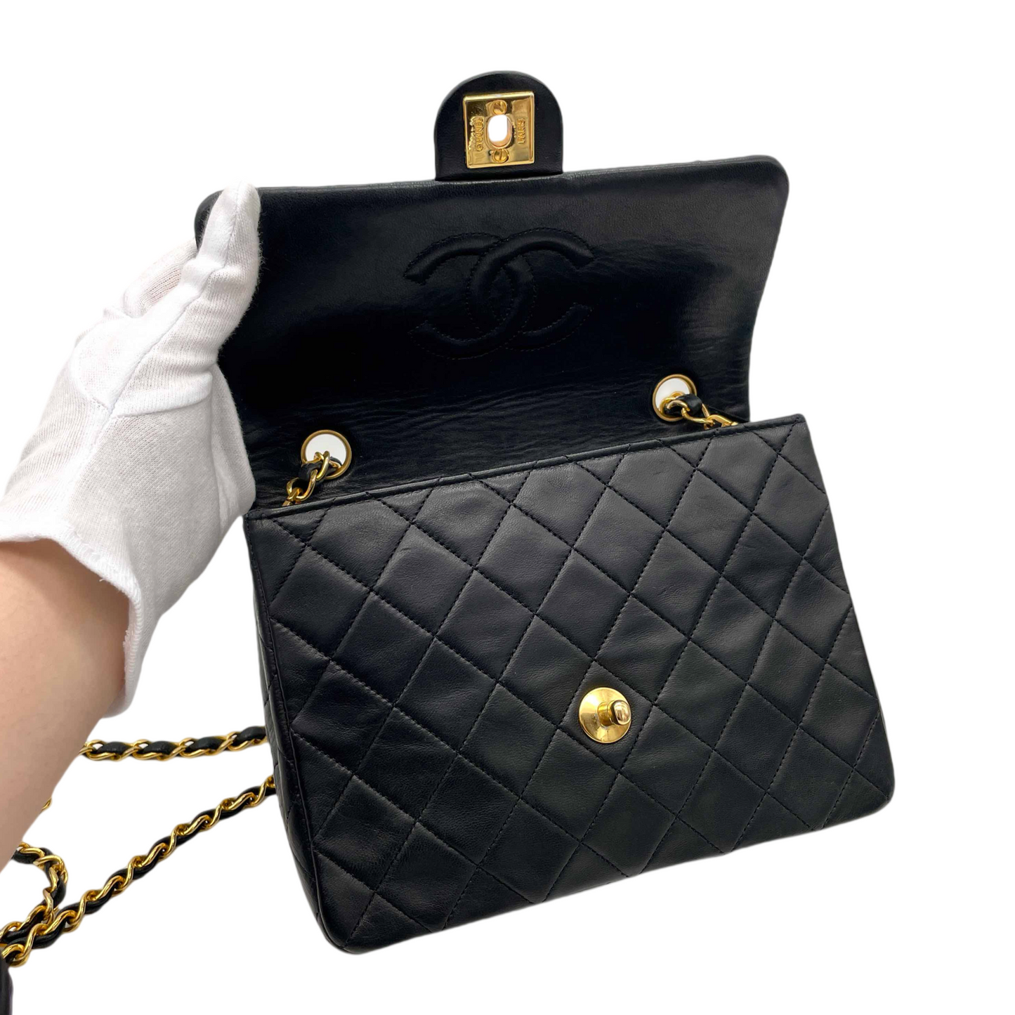 CHANEL Matelasse Mini Single Flap Chain Shoulder Bag