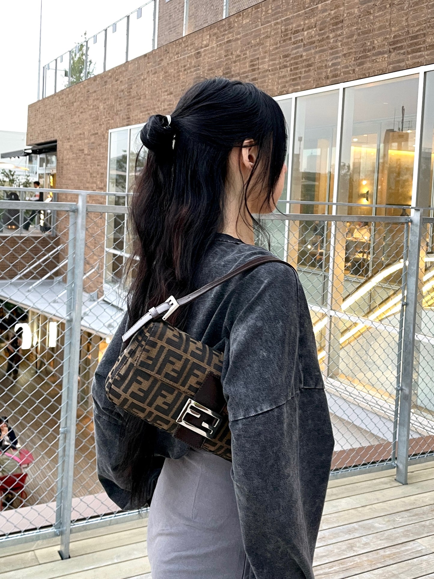 FENDI ｽﾞｯｶ ﾏﾝﾏﾊﾞｹｯﾄ PM