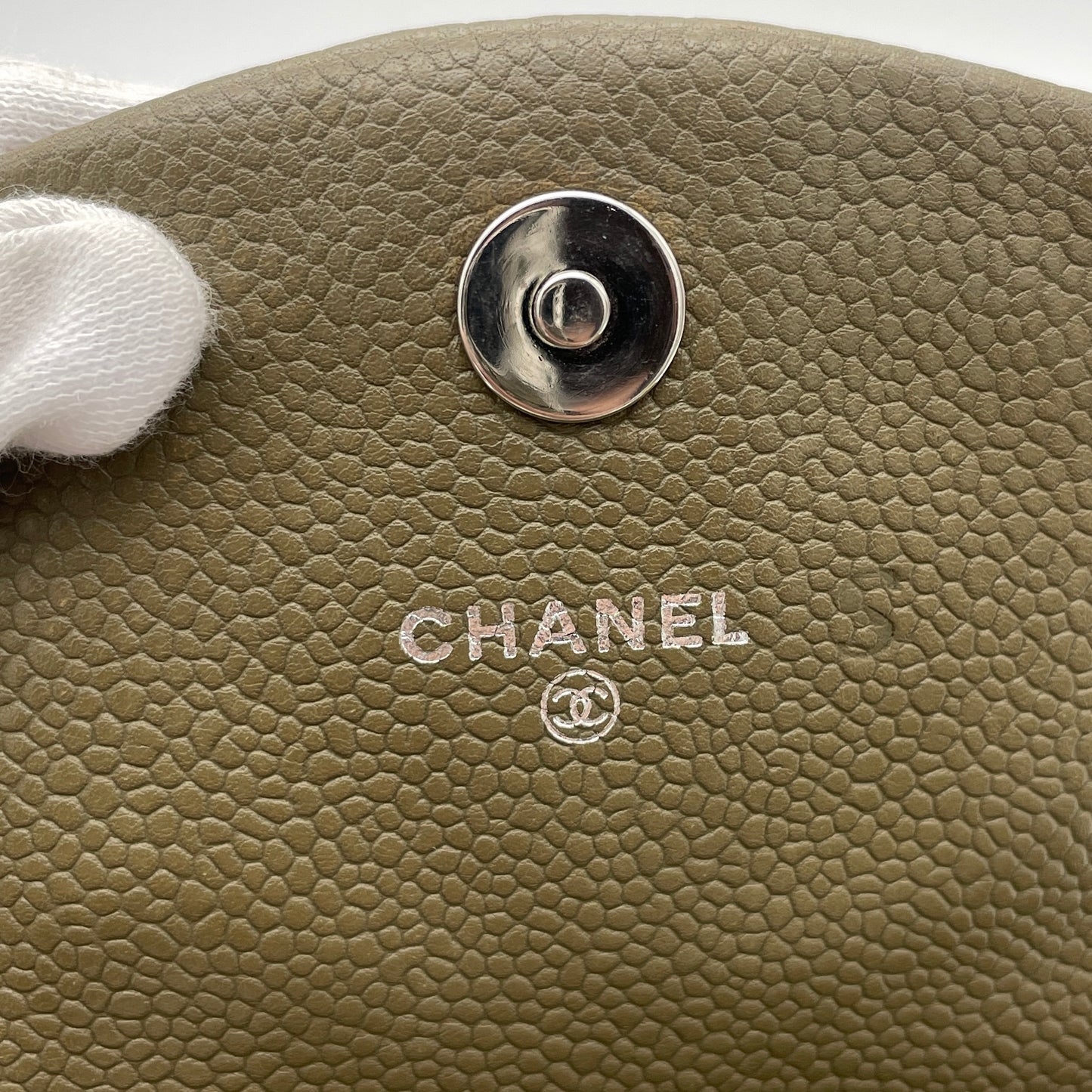 CHANEL ｺｺﾏｰｸ ｷｬﾋﾞｱｽｷﾝ ｳｫﾚｯﾄ ｵﾝ ﾁｪｰﾝｼｮﾙﾀﾞｰﾊﾞｯｸﾞ ｸﾞﾘｰﾝ系