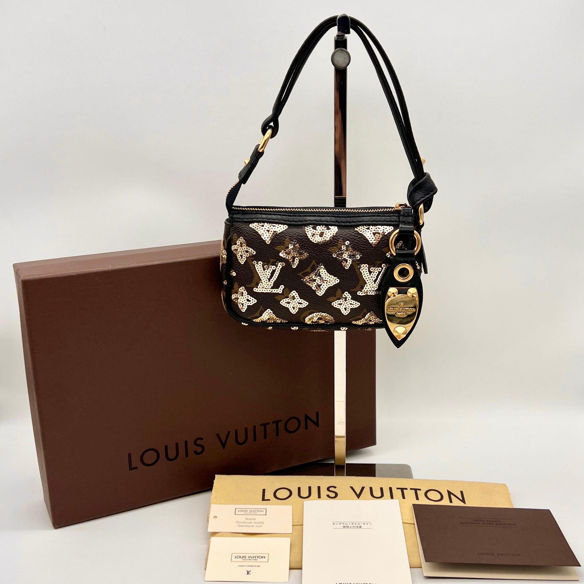 Louis Vuitton Louis Vuitton Gold Monogram Eclipse Sequin Pochette