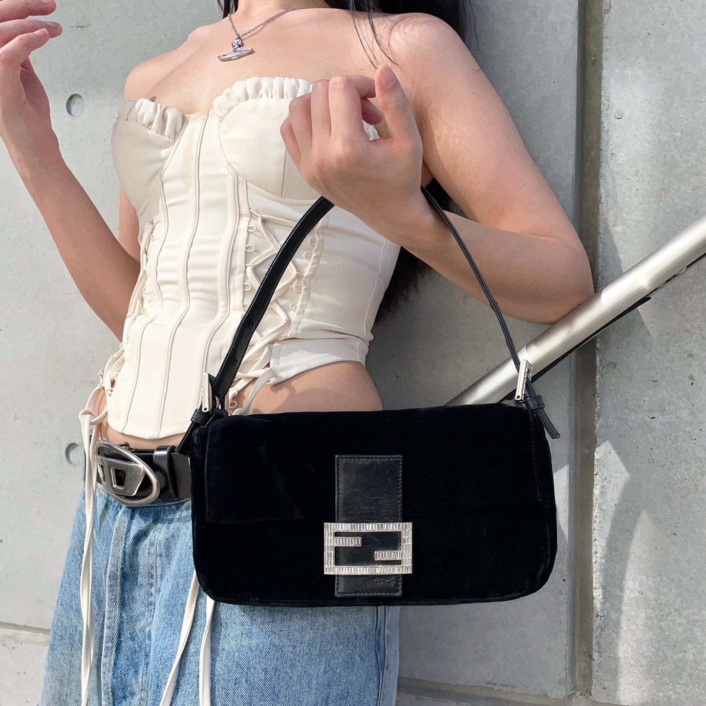 RARE☆☆☆☆FENDI Velvet Rhinestone Logo Hard Wear Mamma Baguette PM Shoulder Bag Black &amp; Silver