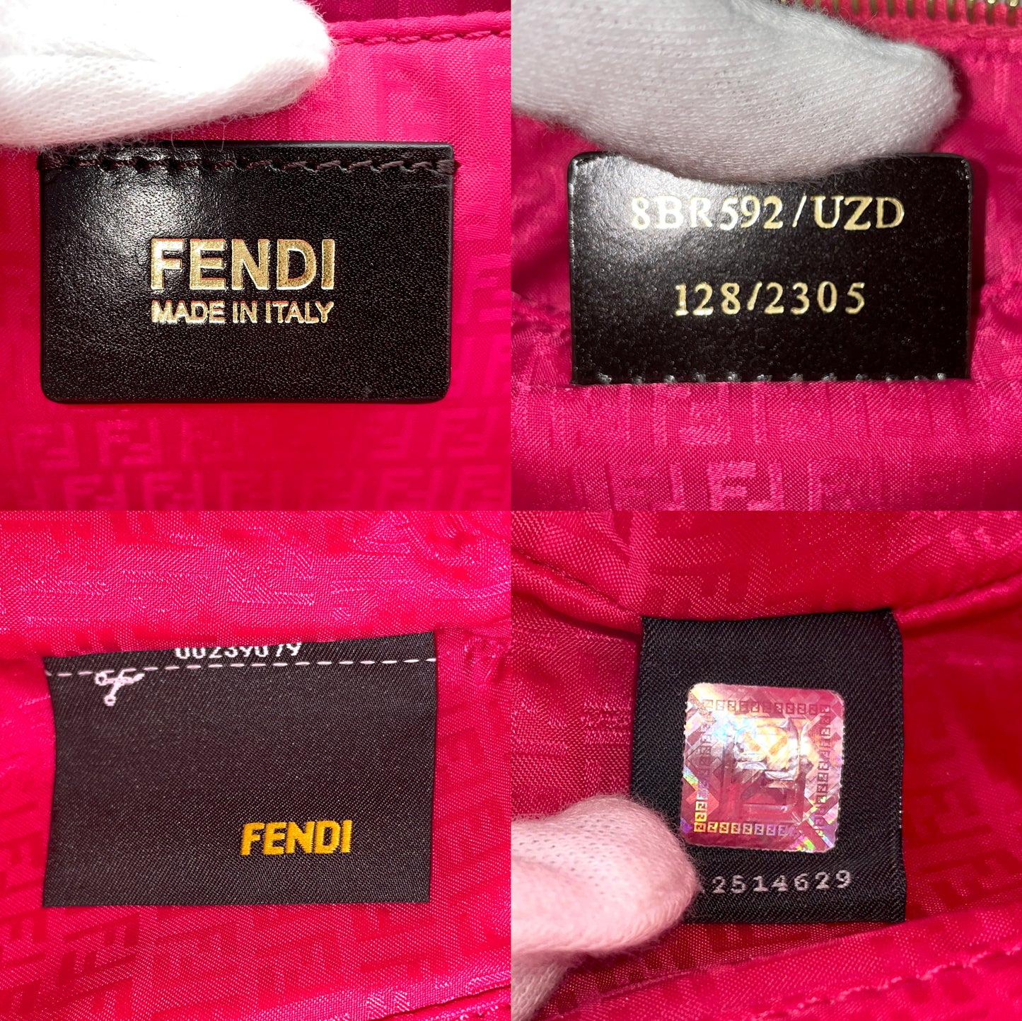 FENDI Sukka 链条单肩配饰袋