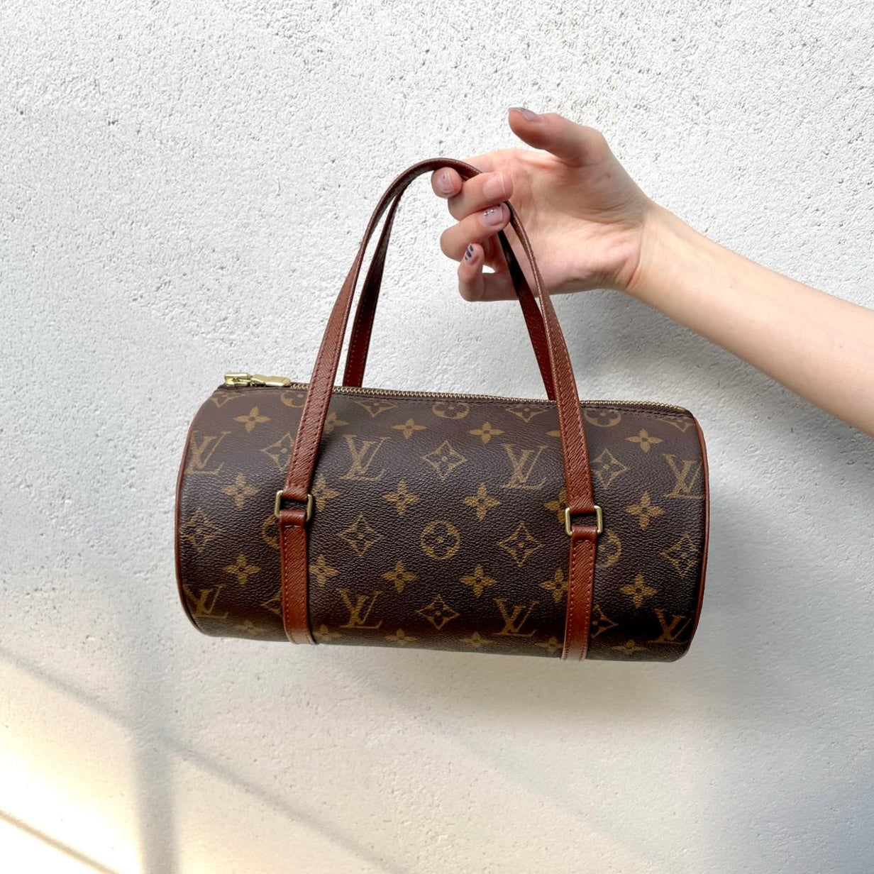 LOUIS VUITTON ﾓﾉｸﾞﾗﾑ ﾊﾟﾋﾟﾖﾝ