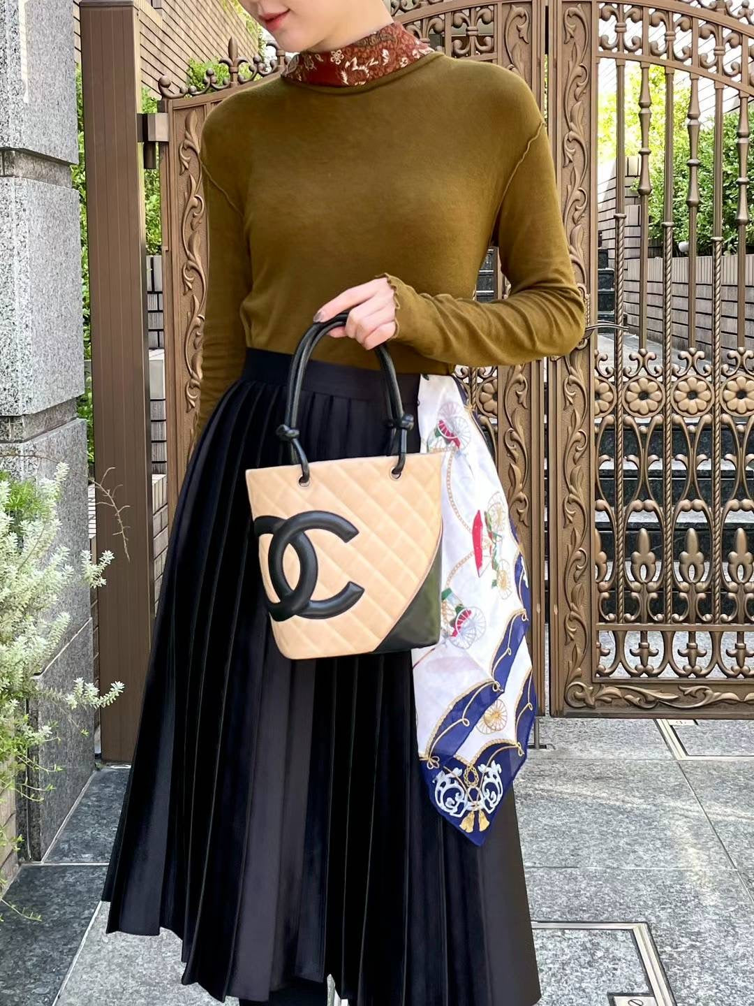 RARE☆☆CHANEL ｶﾝﾎﾞﾝﾗｲﾝ ﾐﾆﾄｰﾄﾊﾞｯｸﾞ ﾍﾞｰｼﾞｭxﾌﾞﾗｯｸ