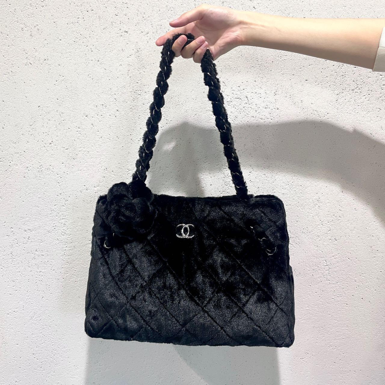 Afar Vintage Pre-owned CHANEL ﾌｪｲｸﾌｧｰｶﾒﾘｱﾄｰﾄﾊﾞｯｸﾞ