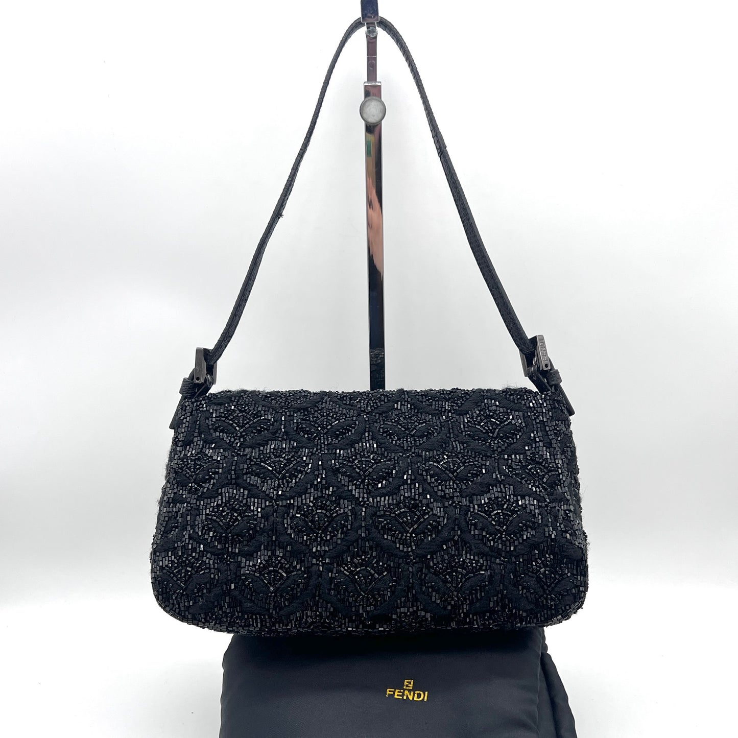 RARE☆☆☆☆☆FENDI Beaded Embroidered Wool Mini Mamma Bucket Black